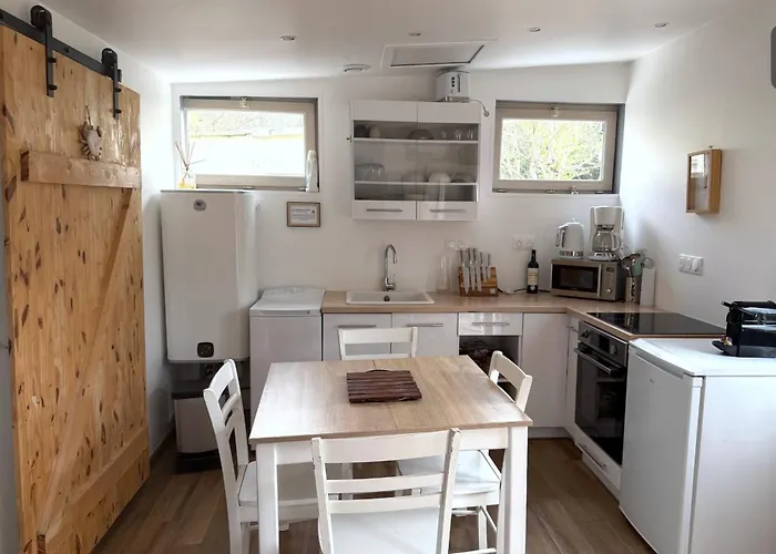 Cottage, L Etrille, Wifi Gratuit, Proche De La Mer, Jardin, Terrasse Vakantiehuis *