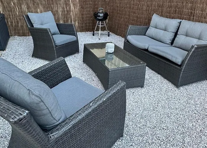 Cottage, L Etrille, Wifi Gratuit, Proche De La Mer, Jardin, Terrasse *