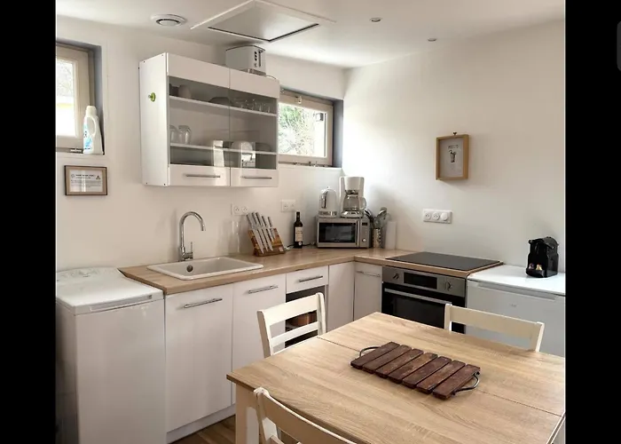 Cottage, L Etrille, Wifi Gratuit, Proche De La Mer, Jardin, Terrasse