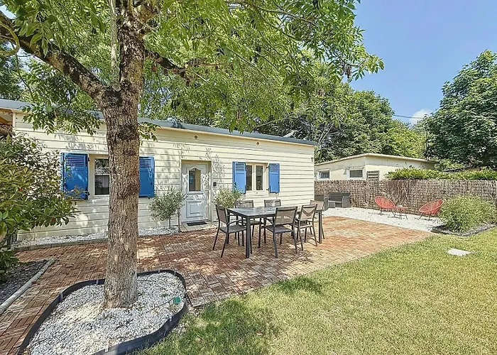 Cottage, L Etrille, Wifi Gratuit, Proche De La Mer, Jardin, Terrasse Vakantiehuis